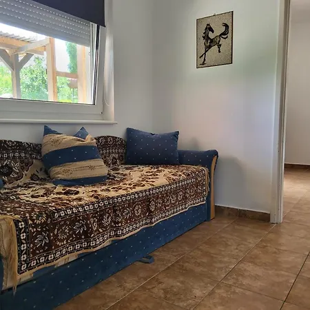 Fuer 4 Personen 2 Ca 60 Qm In Balatonmariafuerdoe, Westungarn Plattensee Apartamento
